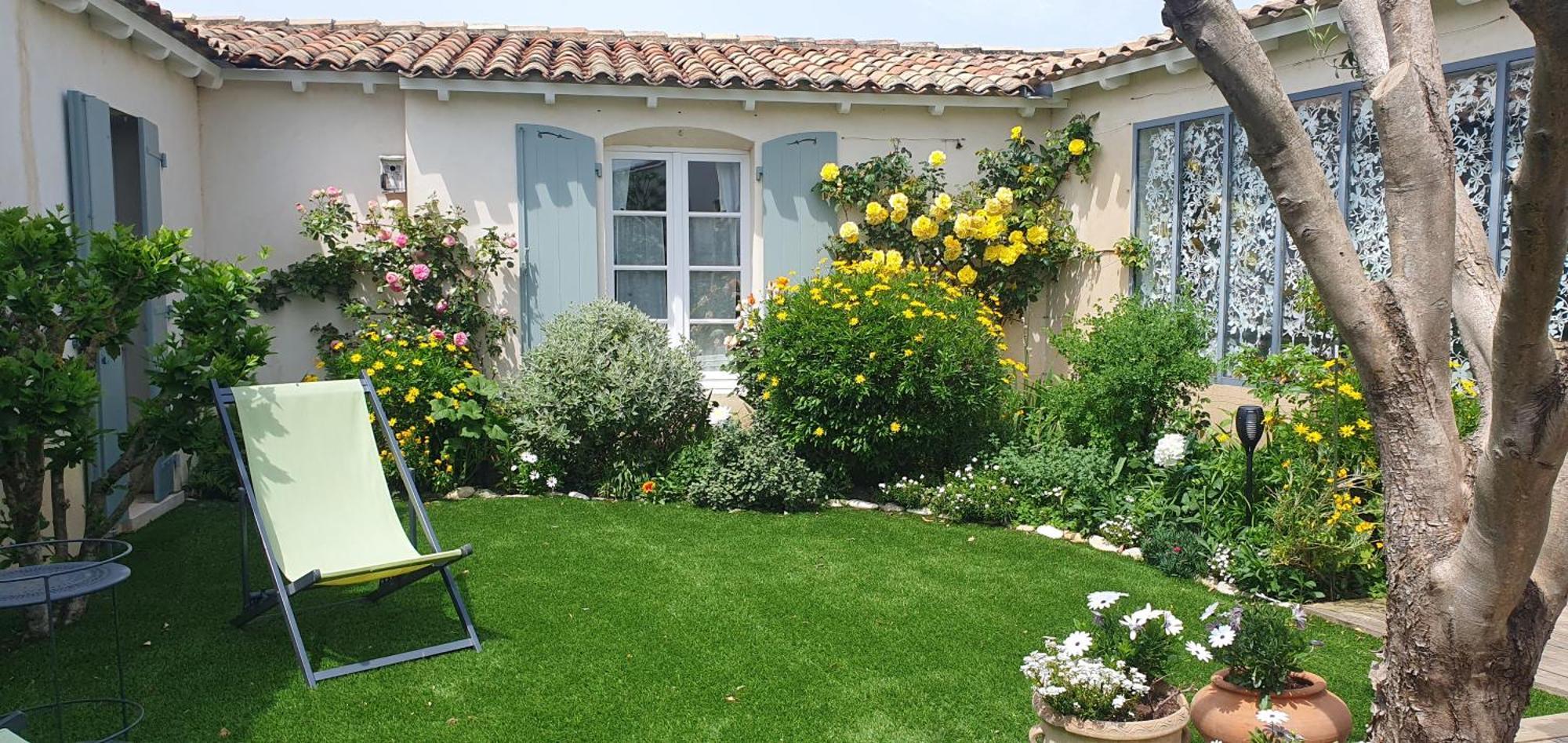 La Passerose jardin clos 300mplage la Couarde sur mer Bed and Breakfast Exterior foto